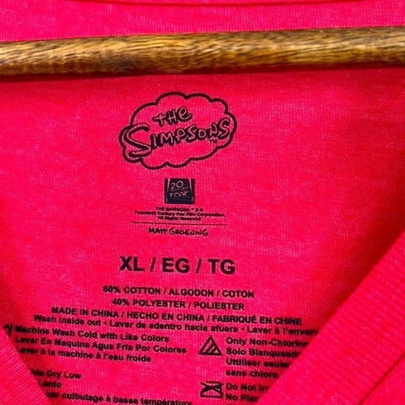 The Simpsons - NWT The Simpsons Family With Christmas Wreath Graphic T Shirt XL - Picture 9 of 11